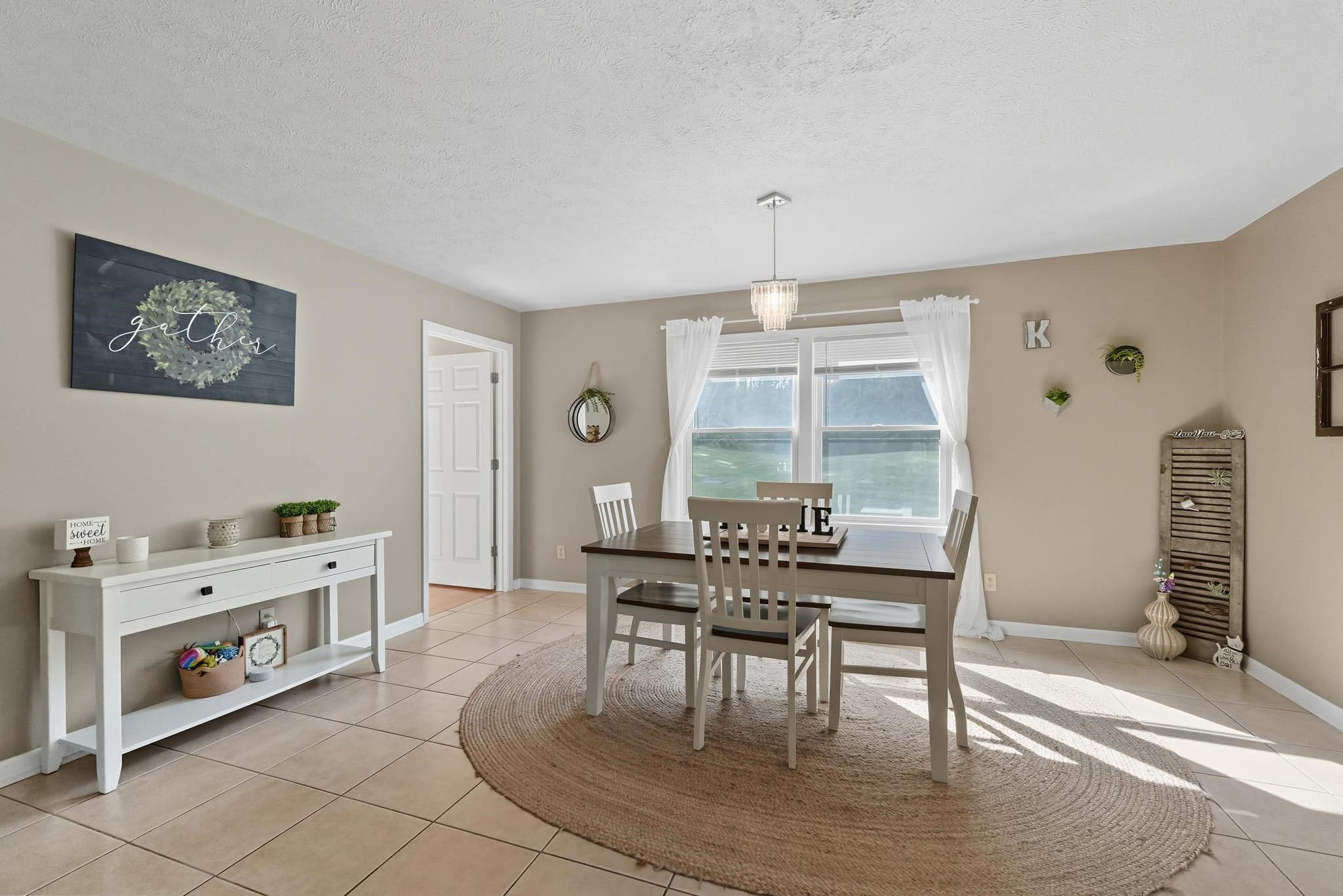 Image of 3875 N 40 E