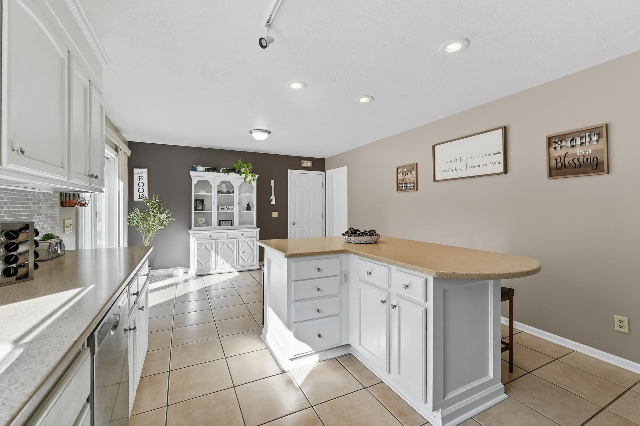 Image of 3875 N 40 E