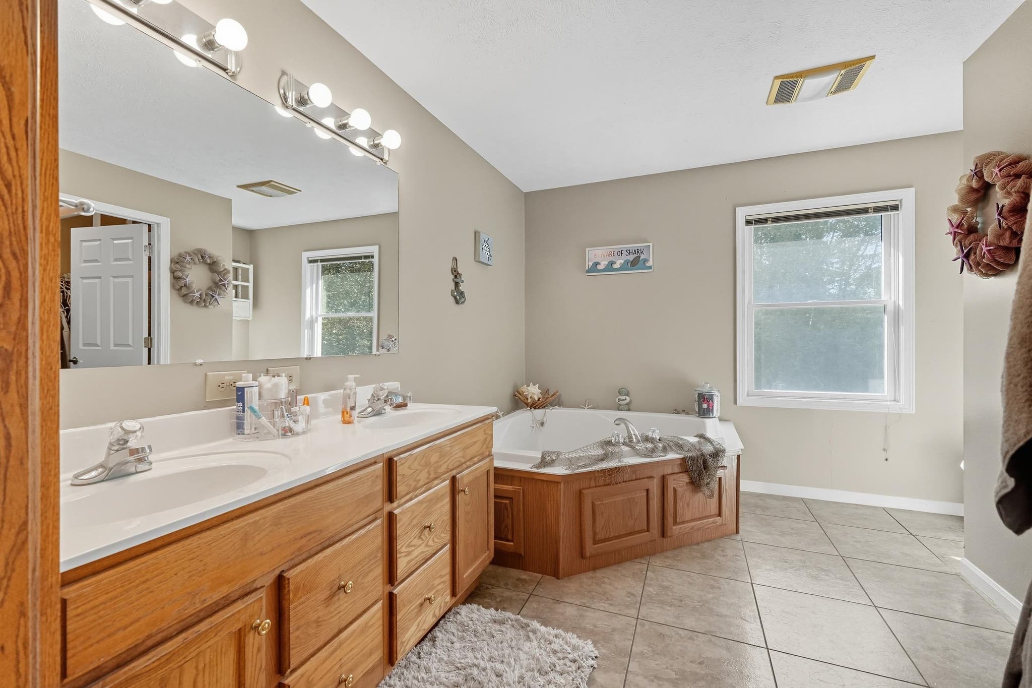 Image of 3875 N 40 E